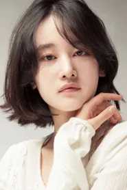 Jeon Jong-seo as Young-sook in The Call