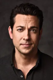 Zachary Levi as Flynn Rider (voice) in O poveste încâlcită