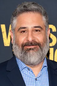 Glenn Ficarra - Director in Crazy, Stupid, Love.