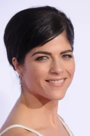 Selma Blair as Elizabeth 'Liz' Sherman in Hellboy: Eroul scăpat din Infern