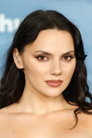 Dafne Keen as Laura in Logan