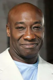 Michael Clarke Duncan as Tug (voice) in Fratele urs