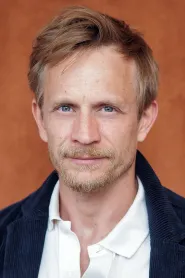 Jérémie Renier as Bryan's father in The Unknown Girl