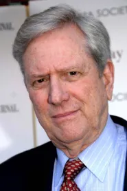 Michael Murphy as Yale in Manhattan