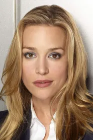 Piper Perabo as Julia McCullough in The Prestige