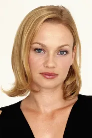 Samantha Mathis as Older Amy March in Little Women