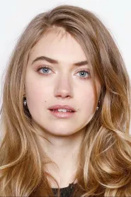 Imogen Poots as Amber in Camera verde