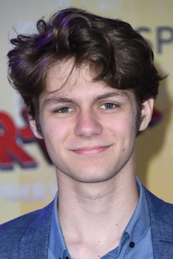 Ty Simpkins - Acting Profile Photo