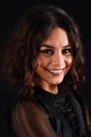 Vanessa Hudgens as Cindy Paulson in Terenul înghețat