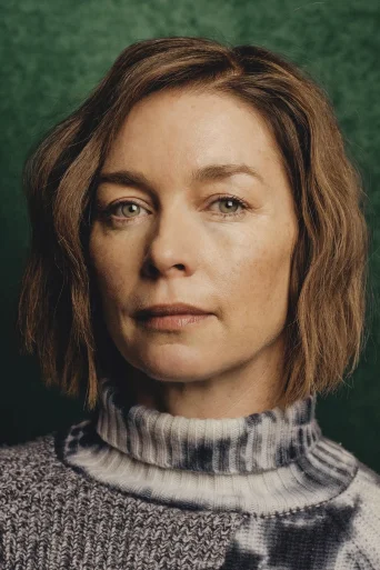 Julianne Nicholson - Acting Profile Photo