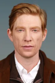 Domhnall Gleeson as Captain Andrew Henry in The Revenant