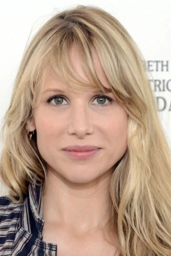 Lucy Punch Actriță photo