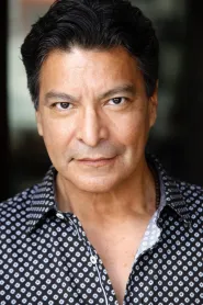 Gil Birmingham as Martin Hanson in Crima la Wind River