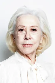Fernanda Montenegro as Isadora "Dora" Teixeira in Stația centrală