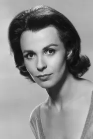 Claire Bloom as Amanda's Mother in Chemarea Afroditei
