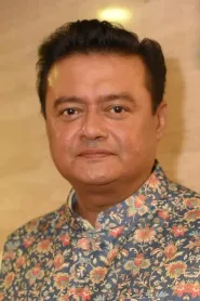 Saswata Chatterjee as Kizie's Father in Dil Bechara