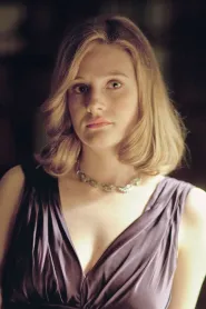 Romola Garai as Briony Tallis (Age 18) in Remușcare