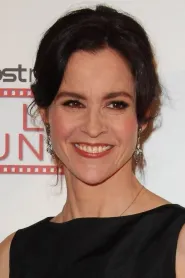Ally Sheedy as Jennifer in Jocuri de război