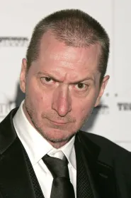 Frank Miller - Regizor in Orașul păcatelor