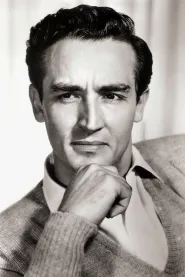 Vittorio Gassman as Giovanni Busacca in Marele razboi