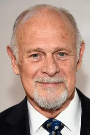 Gerald McRaney as Owens in Focus