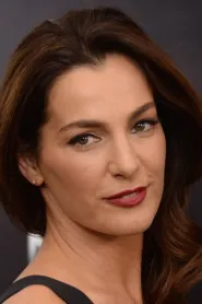 Ayelet Zurer as Vittoria Vetra in Îngeri și demoni