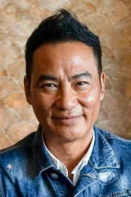 Simon Yam as Zhou Qing Quan in Ip Man: Marele maestru