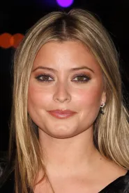 Holly Valance as Christie Allen in Mort sau viu
