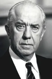 Ian Abercrombie as Wiseman in Armata întunericului