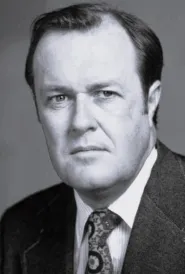 M. Emmet Walsh as Bryant in Vânătorul de recompense