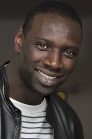 Omar Sy as Driss in Invincibilii