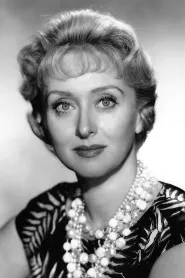 Celeste Holm as Karen Richards in Totul despre Eva