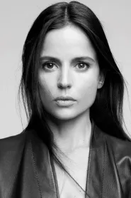Elena Anaya as Vera Cruz / Gal in Pielea în care trăiesc