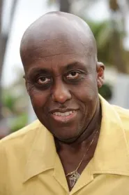 Bill Duke as Lieutenant Washington in Siguranță națională