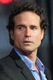 Jason Patric as Michael Emerson in Băieții pierduți