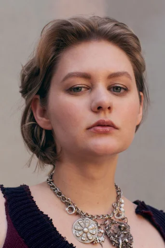 Ryan Simpkins Actress photo