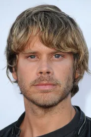 Eric Christian Olsen as Nick Brady in Doi băieți și multe fete