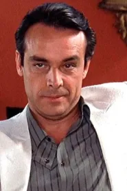 Paul Shenar as Dr. Laurence in Marele albastru