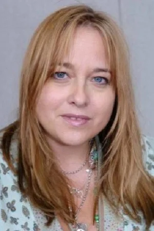 Beatie Edney - Acting Profile Photo