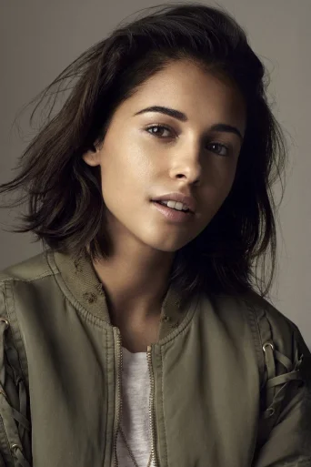 Naomi Scott Actress photo