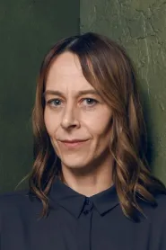 Kate Dickie as Katherine in Vrăjitoarea