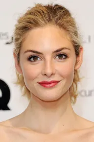 Tamsin Egerton as Sally in Dragostea e oarbă