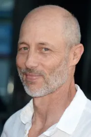 Jon Gries as Mark Casey in Teroare în Paris