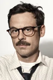 Scoot McNairy as Woody Guthrie in A Complete Unknown