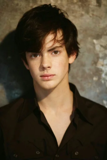 Skandar Keynes - Acting Profile Photo