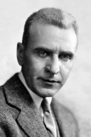 Edward Van Sloan as Doctor Waldman in Frankestein