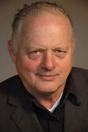 Robert Pugh Actor photo