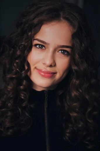 Aryana Engineer Actriță photo