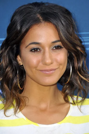 Emmanuelle Chriqui Actriță photo