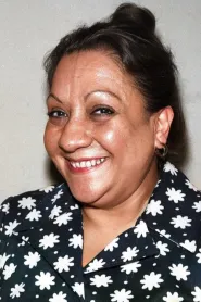 Adile Naşit as Tellioğlu Adile in Tosun Pasha